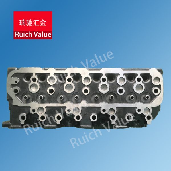 Mitsubishi 4D30A Cylinder Head 4 Mitsubishi 4D30A Cylinder head